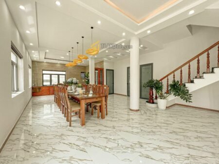 Villa hẻm ô tô Khe Sanh view thung lũng, P10, 11x28m, Giá 16 tỷ