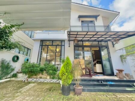 Villa hẻm oto SHR Hùng Vương, Phường 9, Đà Lạt, 251m2, Giá 15.5 tỷ