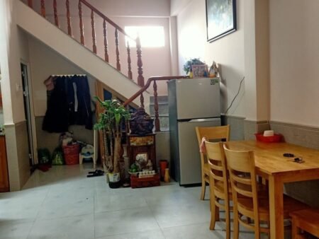 Nhà 2 tầng Hẻm An Dương Vương, P2, Đà Lạt, DTSD 80m2, Giá 4 tỷ