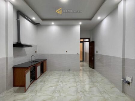 Khách sạn/CHDV MT KQH Phạm Hồng Thái, Phường 10, Đà Lạt, 93m2