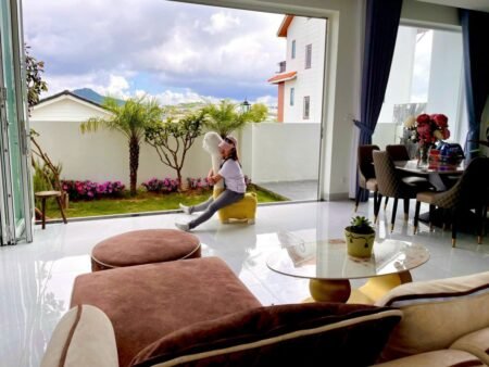 Villa sân vườn Trịnh Hoài Đức, P11, Đà Lạt, DT 200m2, Giá 14.5 tỷ