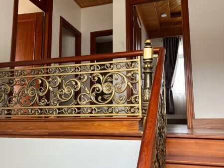 Villa 2 tầng MT KQH Yersin, P9, Đà Lạt, 13.5x20m, Giá 20 tỷ