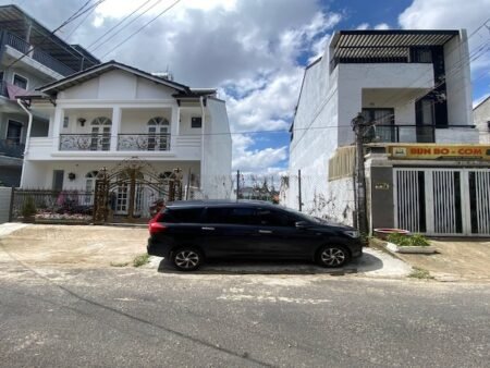 Đất 2 MT KQH Ngô Quyền, Phường 6, Đà Lạt, 5x29m, Giá 9.5 tỷ