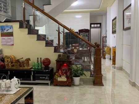 Nhà 3 tầng MT Lê Thánh Tôn, Phường 5, Đà Lạt, 75m2, Giá 12.5 tỷ