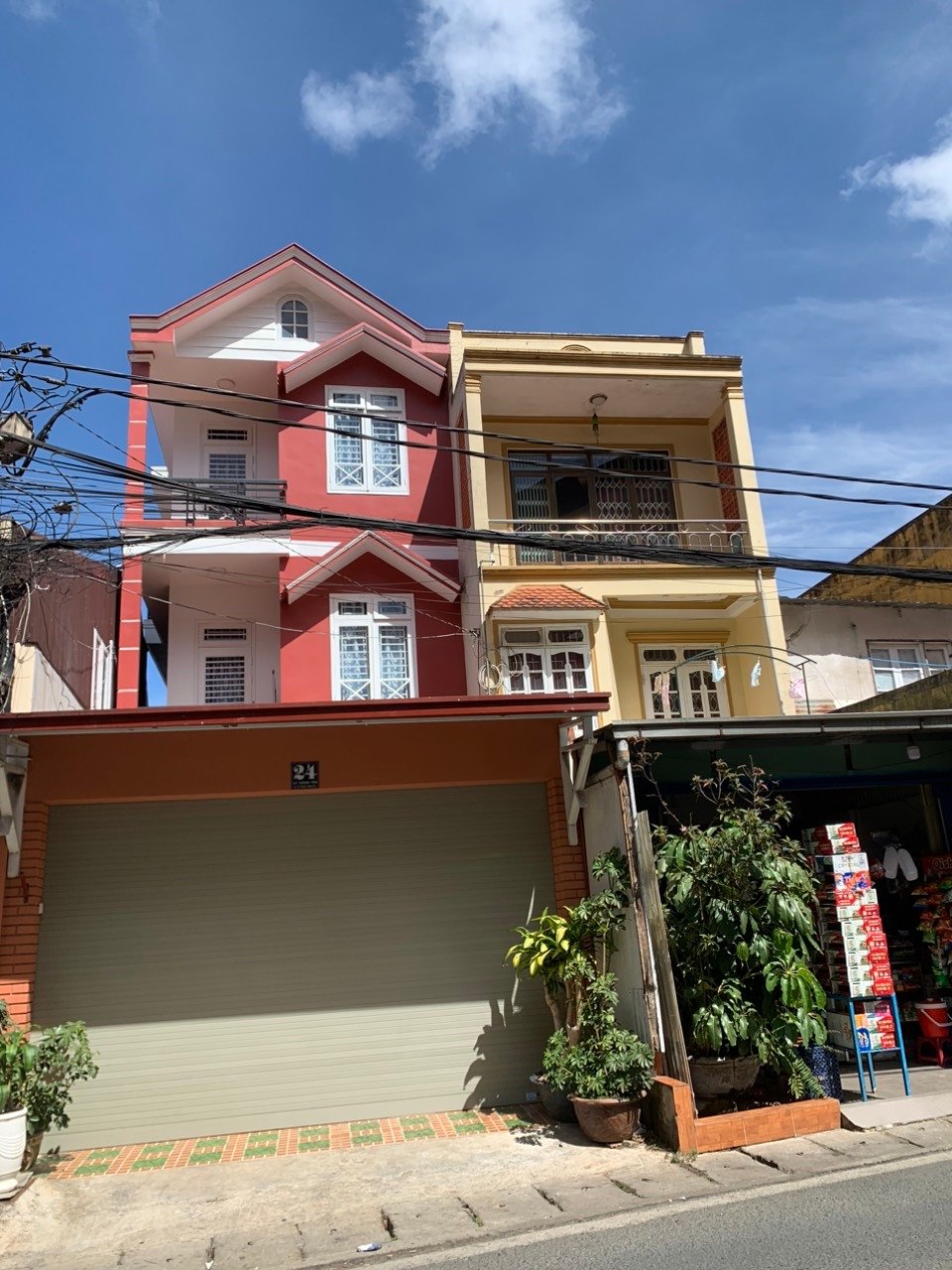 Nhà 3 tầng MT Lê Thánh Tôn, Phường 5, Đà Lạt, 75m2, Giá 12.5 tỷ Nhà 3 tầng MT Lê Thánh Tôn, Phường 5, Đà Lạt, 75m2, Giá 12.5 tỷ