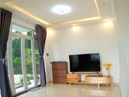 Villa 3 tầng Trần Đại Nghĩa, Phường 8, Đà Lạt, 200m2, Giá 12 tỷ