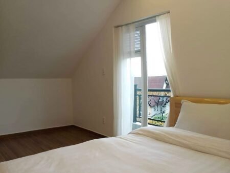 Villa 3 tầng Trần Đại Nghĩa, Phường 8, Đà Lạt, 200m2, Giá 12 tỷ