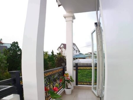 Villa 3 tầng Trần Đại Nghĩa, Phường 8, Đà Lạt, 200m2, Giá 12 tỷ