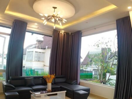 Villa 3 tầng Trần Đại Nghĩa, Phường 8, Đà Lạt, 200m2, Giá 12 tỷ