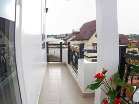 Villa 3 tầng Trần Đại Nghĩa, Phường 8, Đà Lạt, 200m2, Giá 12 tỷ