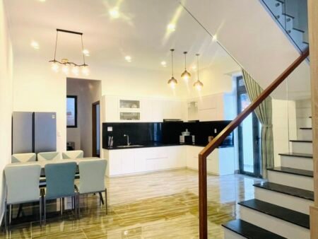 Nhà 3 tầng An Sơn, Phường 4, Đà Lạt, 212m2, Giá 16 tỷ