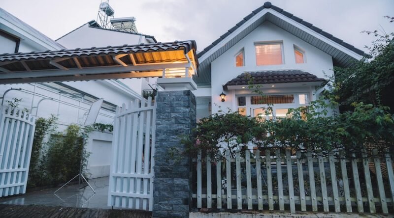 Villa 2 tầng hẻm ô tô Hùng Vương, P10, Đà Lạt, 207m2, Giá 10.5 tỷ