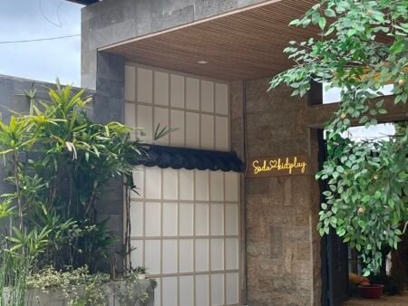 Nhà + KD Hoàng Hoa Thám, P10, Đà Lạt, 340m2, DT 300tr/tháng, Giá 19 tỷ