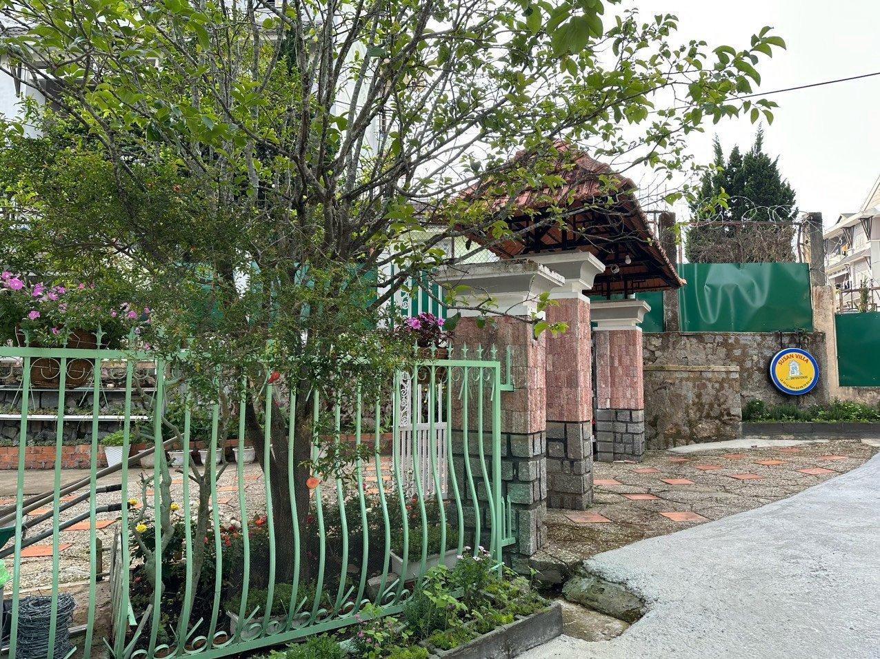 Villa MT KQH Lý Nam Đế, P8, Đà Lạt, 33x12.5m, Giá 27 tỷ Villa MT KQH Lý Nam Đế, P8, Đà Lạt, 33x12.5m, Giá 27 tỷ