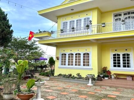 Villa MT KQH Lý Nam Đế, P8, Đà Lạt, 33x12.5m, Giá 27 tỷ