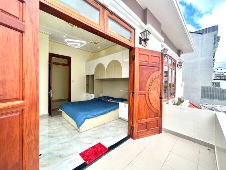 Villa sân vườn Nguyễn Hữu Cầu, Phường 12, Đà Lạt, 200m2, Giá 10.5 tỷ