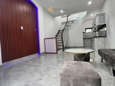 Nhà C4 hẻm nhỏ Nguyễn Siêu, P7, 3.6x10m, Giá 2.1 tỷ