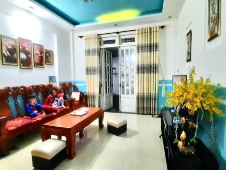 Nhà 2 tầng hẻm oto Đồng Tâm, Phường 4, Đà Lạt, 64m2, Giá 5.5 tỷ