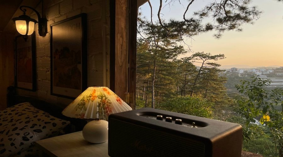 Nhà nhỏ xinh Hoàng Hoa Thám, P10, Đà Lạt, 105m2, Giá 1.7 tỷ tl - Kết cấu : 1 trệt, 1 gác, 2 phòng ngủ, 1WC - Có view rừng thông bao phủ - Mua bán vi bằng - Có giấy tờ đóng thuế, điện nước chính chủ - Hạ còn 1,7 tỷ