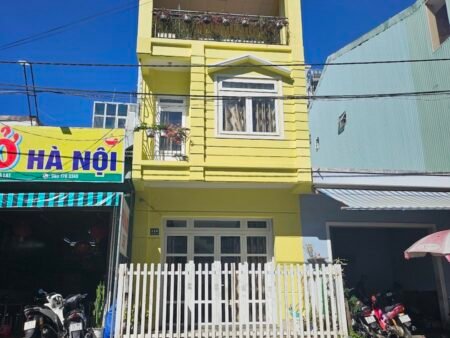 Nhà 3 tầng MT Mạc Đỉnh Chi, P4, Đà Lạt, 78.3m2, Giá 14 tỷ TL