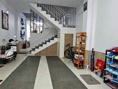 Nhà 3 tầng MT Mạc Đỉnh Chi, P4, Đà Lạt, 78.3m2, Giá 14 tỷ TL