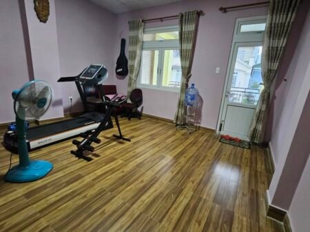 Nhà 3 tầng MT Mạc Đỉnh Chi, P4, Đà Lạt, 78.3m2, Giá 14 tỷ TL