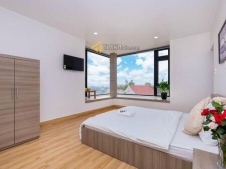 Villa 2 tầng Hẻm Ô Tô Lớn Phù Đổng Thiên Vương, P8, 322m2, 5 Phòng