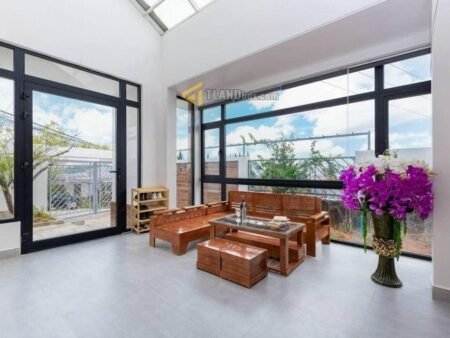 Villa 2 tầng Hẻm Ô Tô Lớn Phù Đổng Thiên Vương, P8, 322m2, 5 Phòng