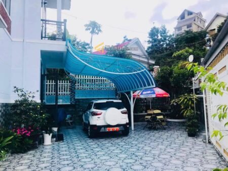 Villa Hẻm Ô Tô Lớn Đường Nam Hồ, P11, 193m2, 5 Phòng