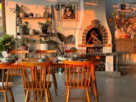 Ks/CHDV Hẻm oto lớn Trịnh Hoài Đức, P11, Đà Lạt, đường trước nhà 4m