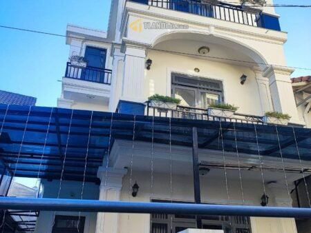 Villa Hẻm oto lớn Sổ riêng Lữ Gia, P9, Đà Lạt, đường trước nhà 3.5m