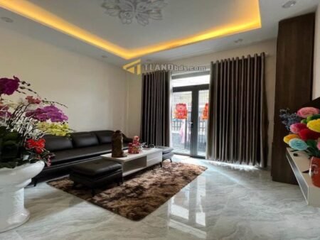 Villa Hẻm oto lớn Sổ riêng Lữ Gia, P9, Đà Lạt, đường trước nhà 3.5m