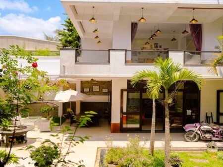 Villa 2 Tầng Mặt Tiền Sổ Riêng Quang Trung, P9, Đà Lạt, ngang 7m