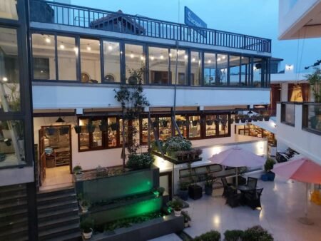 Villa 2 Tầng Mặt Tiền Sổ Riêng Quang Trung, P9, Đà Lạt, ngang 7m