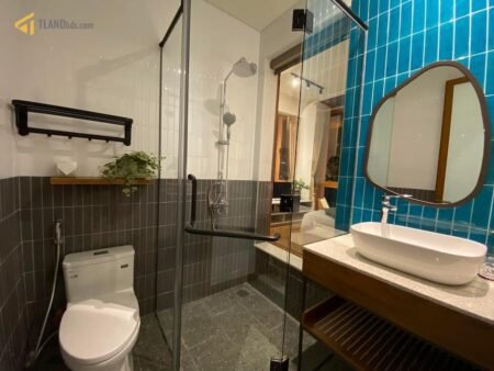 Khách Sạn 6 Tầng Hẻm Ô Tô Lớn Tô Hiến Thành, P3, 18 Phòng