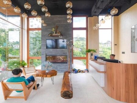 Khách Sạn 6 Tầng Hẻm Ô Tô Lớn Tô Hiến Thành, P3, 18 Phòng