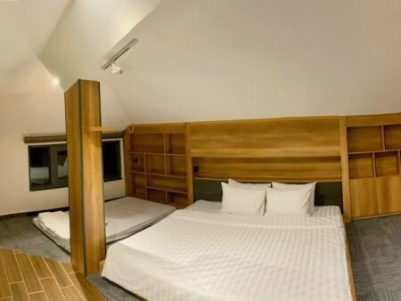 Khách Sạn 4 Tầng Đường Phù Đổng, Đà Lạt, 100m2, Ngang 15m