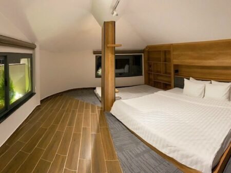 Khách Sạn 4 Tầng Đường Phù Đổng, Đà Lạt, 100m2, Ngang 15m