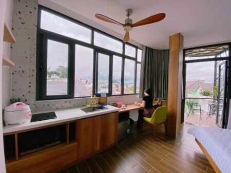 Khách Sạn 4 Tầng Đường Phù Đổng, Đà Lạt, 100m2, Ngang 15m