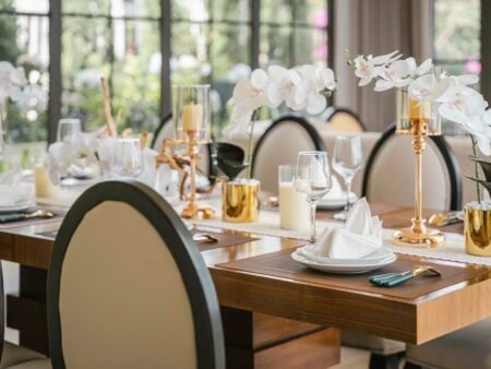 Villa 5 tầng view thông Khe Sanh, P10, 220m2, sổ riêng hoàn công