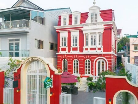 Villa Mặt Tiền Đường Trần Quý Cáp, P9, Đà Lạt, 467m2, Giá 42 tỷ
