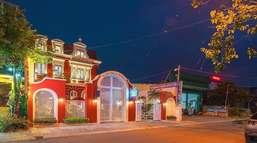 Villa Mặt Tiền Đường Trần Quý Cáp, P9, Đà Lạt, 467m2, Giá 42 tỷ