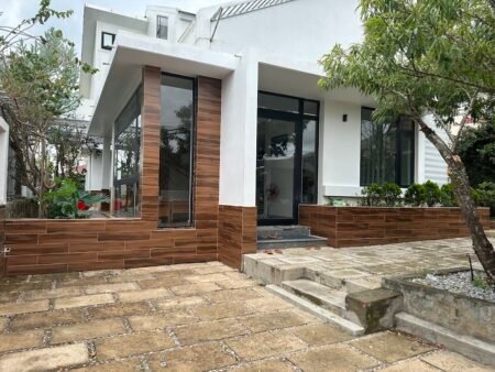 Villa 2 tầng Hẻm Ô Tô Lớn Phù Đổng Thiên Vương, P8, 322m2, 5 Phòng