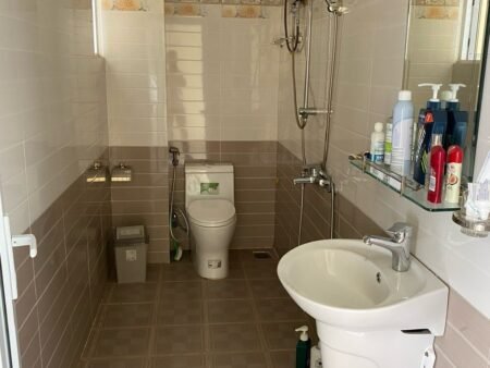 Nhà Phố 3 Tầng Mặt Tiền Đoàn Thị Điểm, P1, Đà Lạt, 113.51 m², 3 Phòng