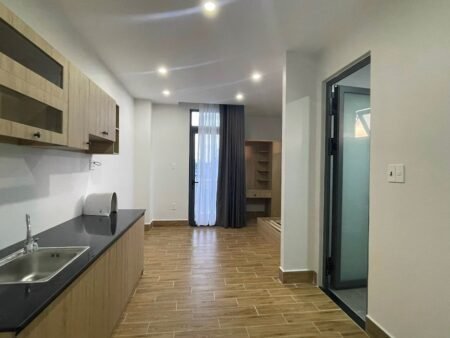 Khách sạn 6 Tầng Hai Mặt Tiền Cổ Loa, P2, Đà Lạt, 8 Phòng và 2 căn hộ