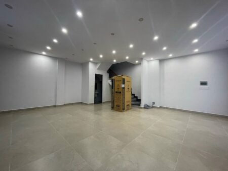 Khách sạn 6 Tầng Hai Mặt Tiền Cổ Loa, P2, Đà Lạt, 8 Phòng và 2 căn hộ