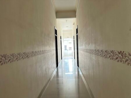 Khách Sạn và MT Kinh Doanh 6 Tầng 24 Phòng, P1, ngang 12m, 129 tỷ