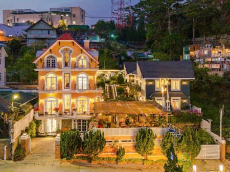 Khách Sạn/CHDV Hẻm Ô Tô Lớn - Sổ Riêng Đường 3/4, P3, Đà Lạt