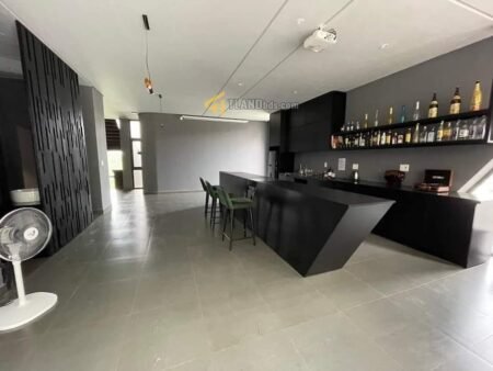 Homestay Hai Mặt Tiền An Sơn, P4, Đà Lạt, 608 m² ngang 13m