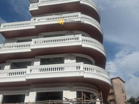 Khách Sạn Nam Hồ, P11, Đà Lạt - Sổ Riêng 246 m², mặt tiền rộng 12.95m